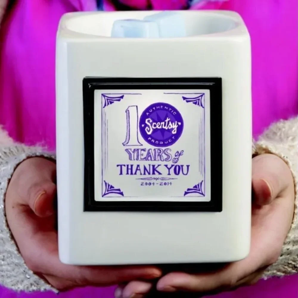 SCENTSY | CUSTOM WARMER